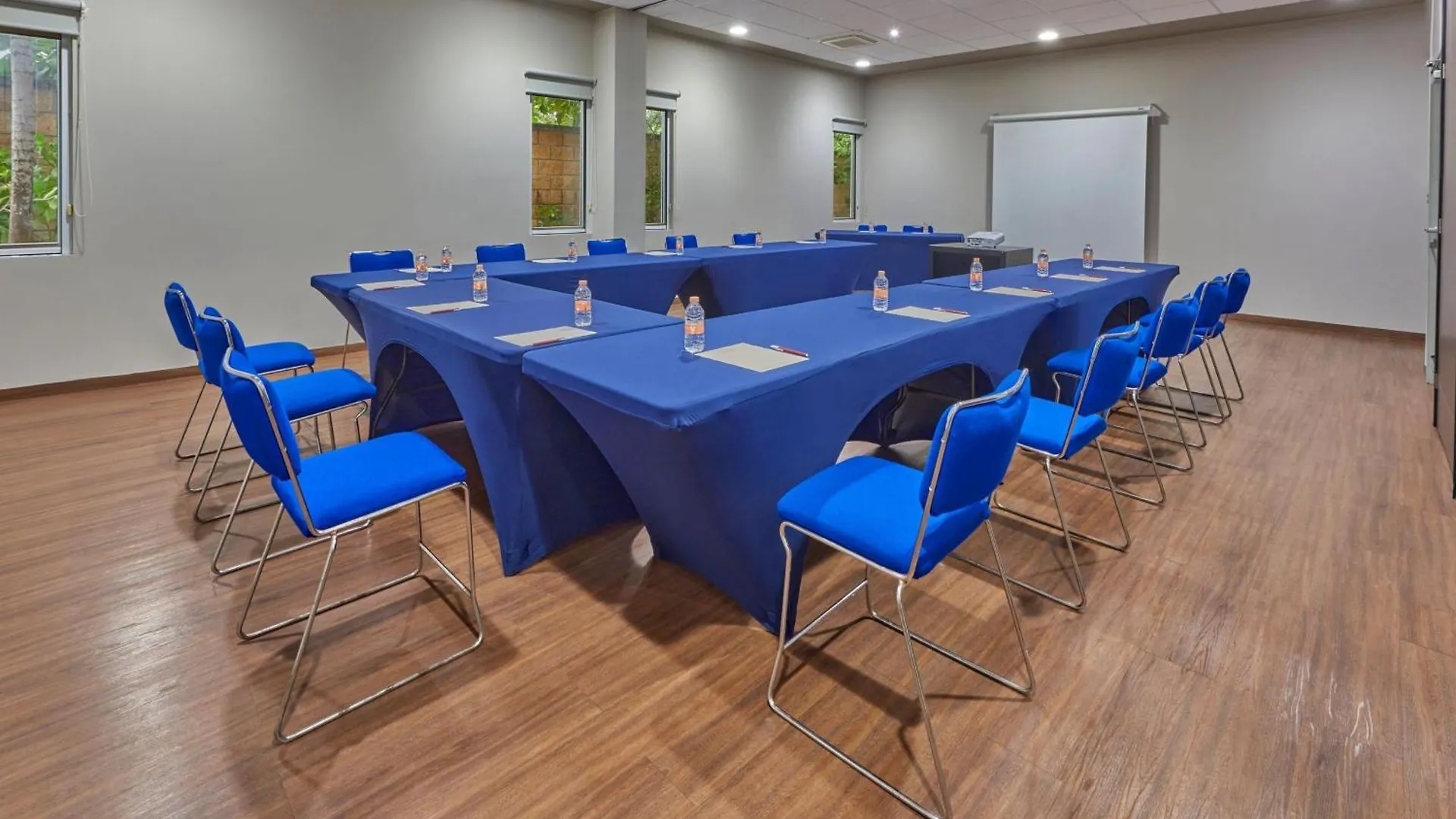 City Express Suites By Marriott Playa Del Carmen